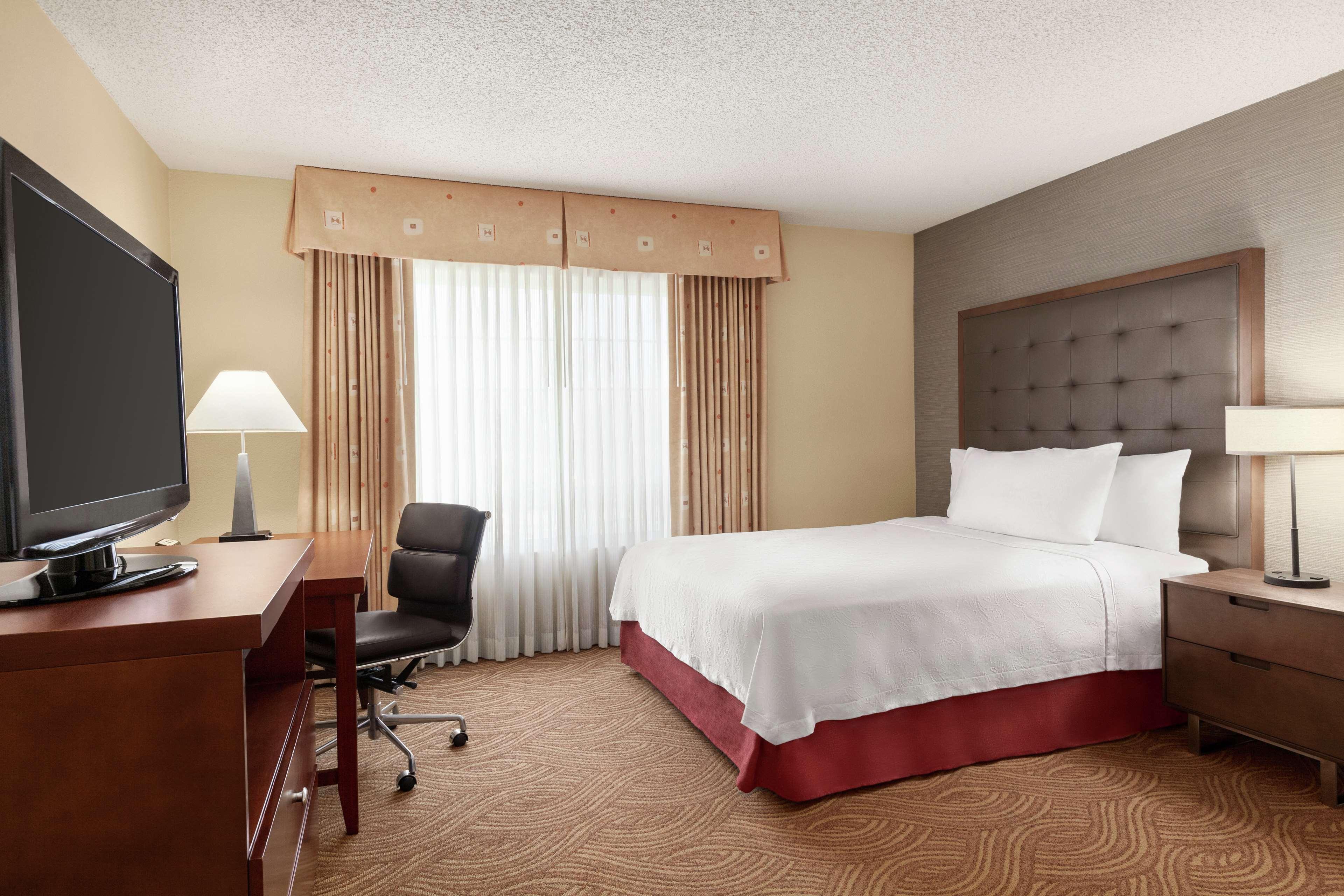เบสต์ เวสเทิร์น บันเดรา สวีท แอนด์ ซาลูน Hotel แบนเดอรา ภายนอก รูปภาพ