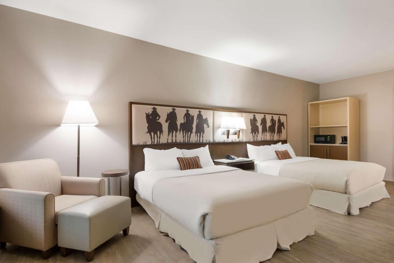 เบสต์ เวสเทิร์น บันเดรา สวีท แอนด์ ซาลูน Hotel แบนเดอรา ภายนอก รูปภาพ