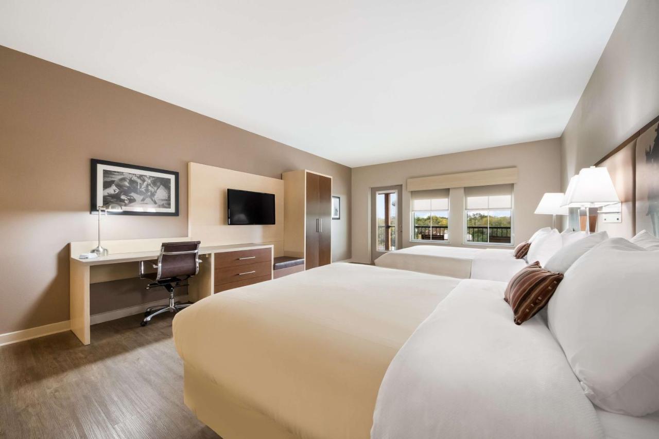 เบสต์ เวสเทิร์น บันเดรา สวีท แอนด์ ซาลูน Hotel แบนเดอรา ภายนอก รูปภาพ